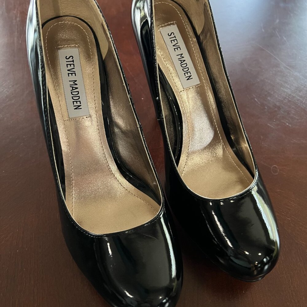 Steve Madden Elaya Heels